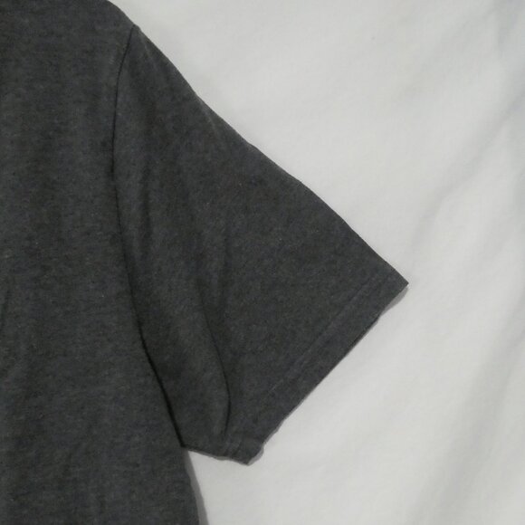 AMAZON ESSENTIALS | small - regular | Charcoal Grey Short Sleeve Tee / T-Shirt - Picture 10 of 12